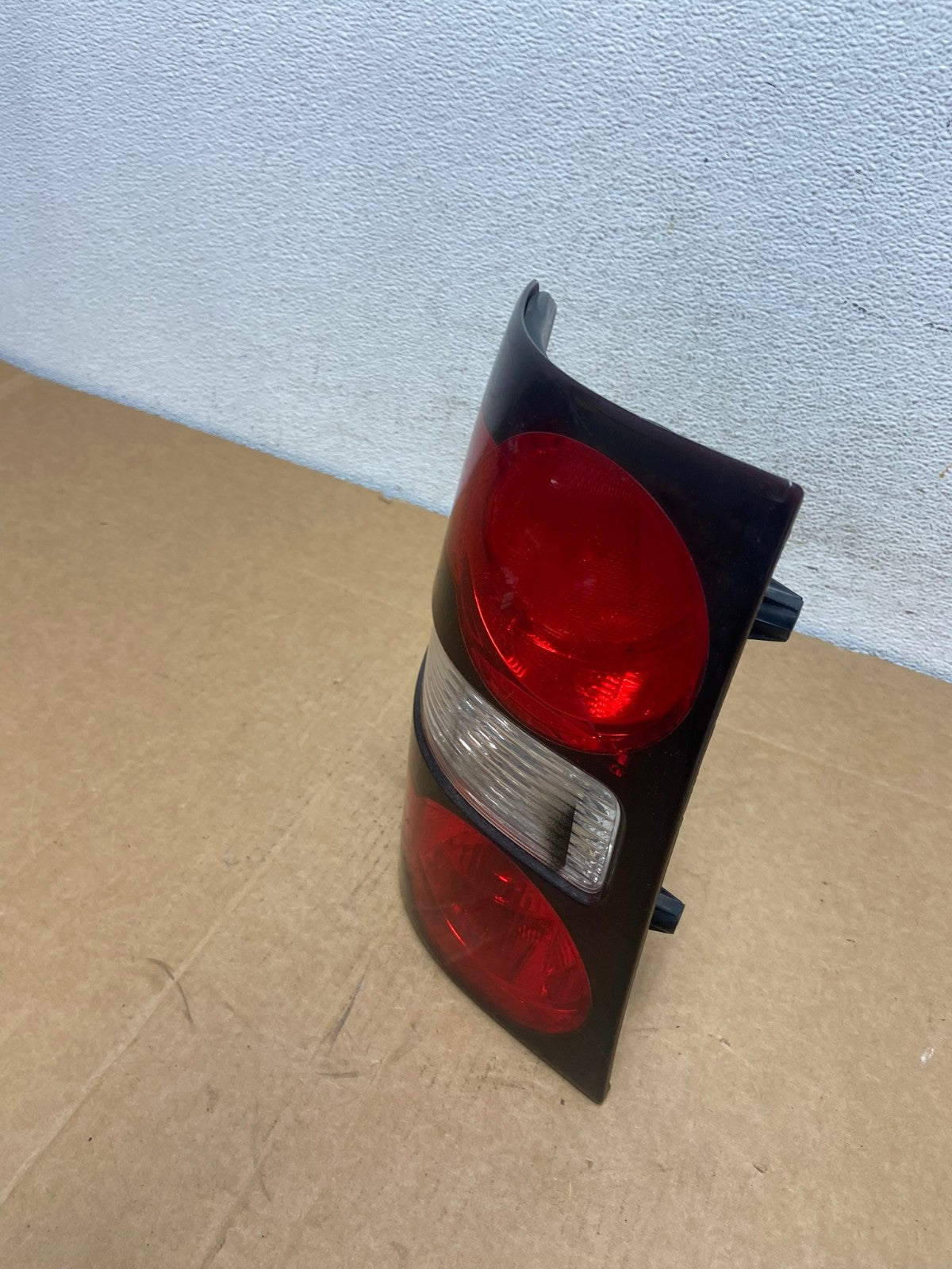 2006 to 2010 Ford Explorer Left Driver Lh Side Tail light AD5384 LK1