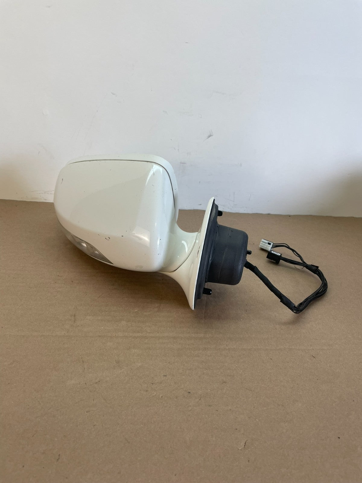 2007-2009 Mercedes E-Class Right Passenger Door Mirror Turn Signal AF5639 DG1