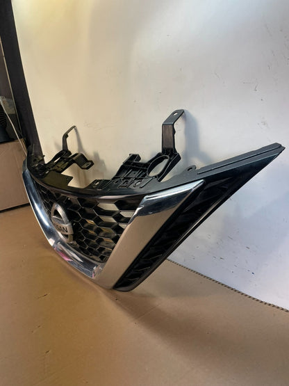2016 2017 2018 Nissan Sentra Front Upper Grill Grille AH8564 DG1