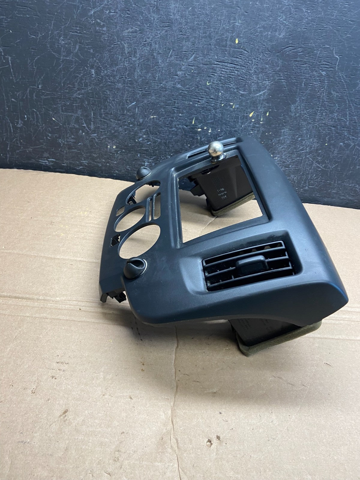 2013-2021 Nissan NV200 Center Console Radio Climate Control Air Vent AF1849 DG2