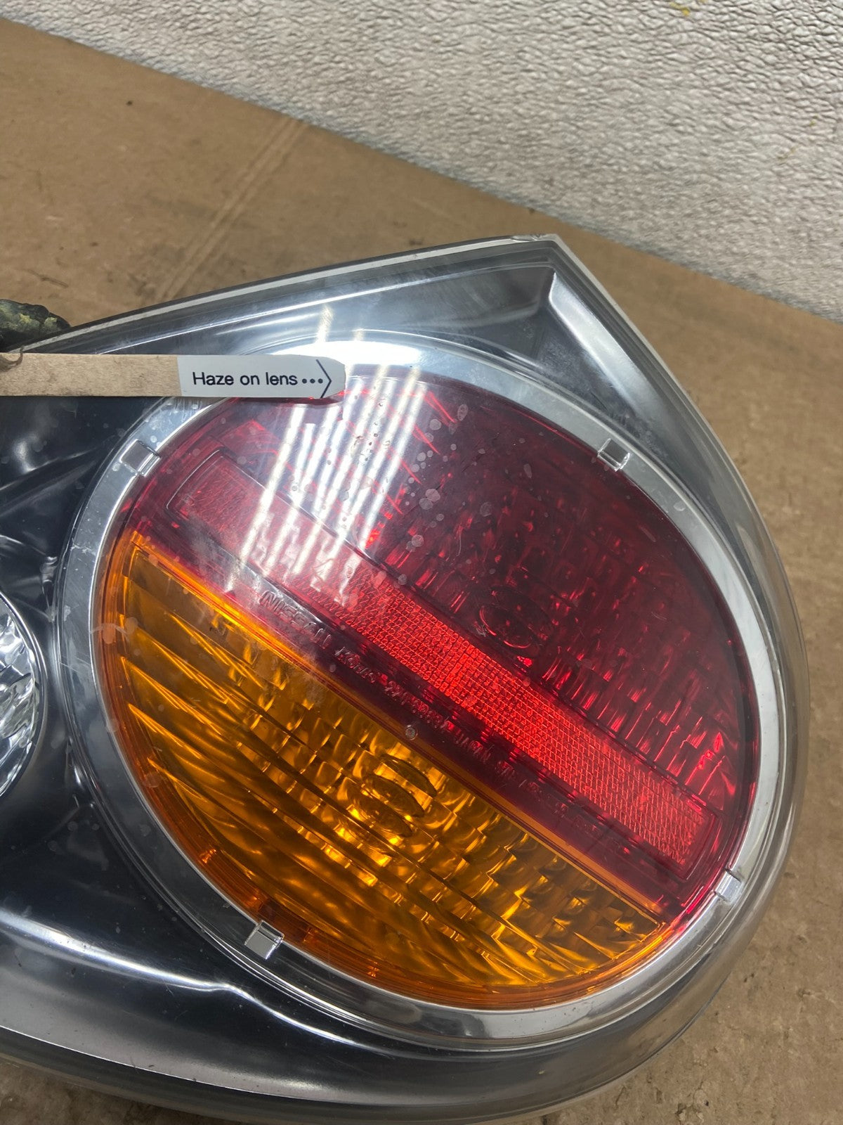 2002 2003 Nissan Maxima Right Passenger RH Side Tail Light Y6836 DW4
