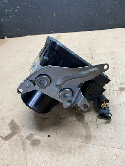2006 to 2011 BMW 328i 330i ABS Anti-Lock Brake Pump 6771824 C42181