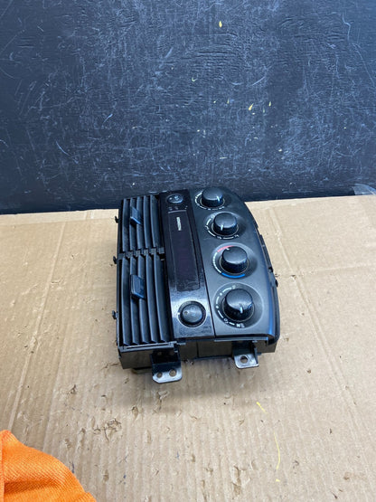 2004-2005 Toyota Sienna AC Climate Heater Temperature Control Air Vent AD2326 DG1