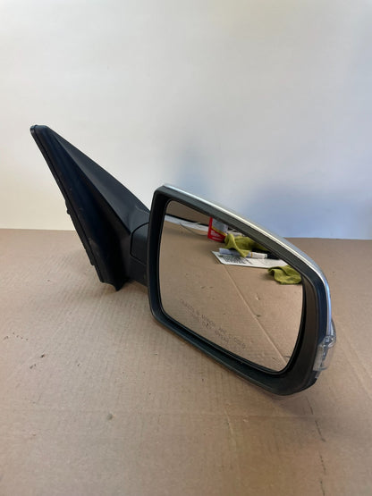 2011 to 2015 Kia Sorento Right Passenger Door Mirror Turn Signal AI8701 DG2
