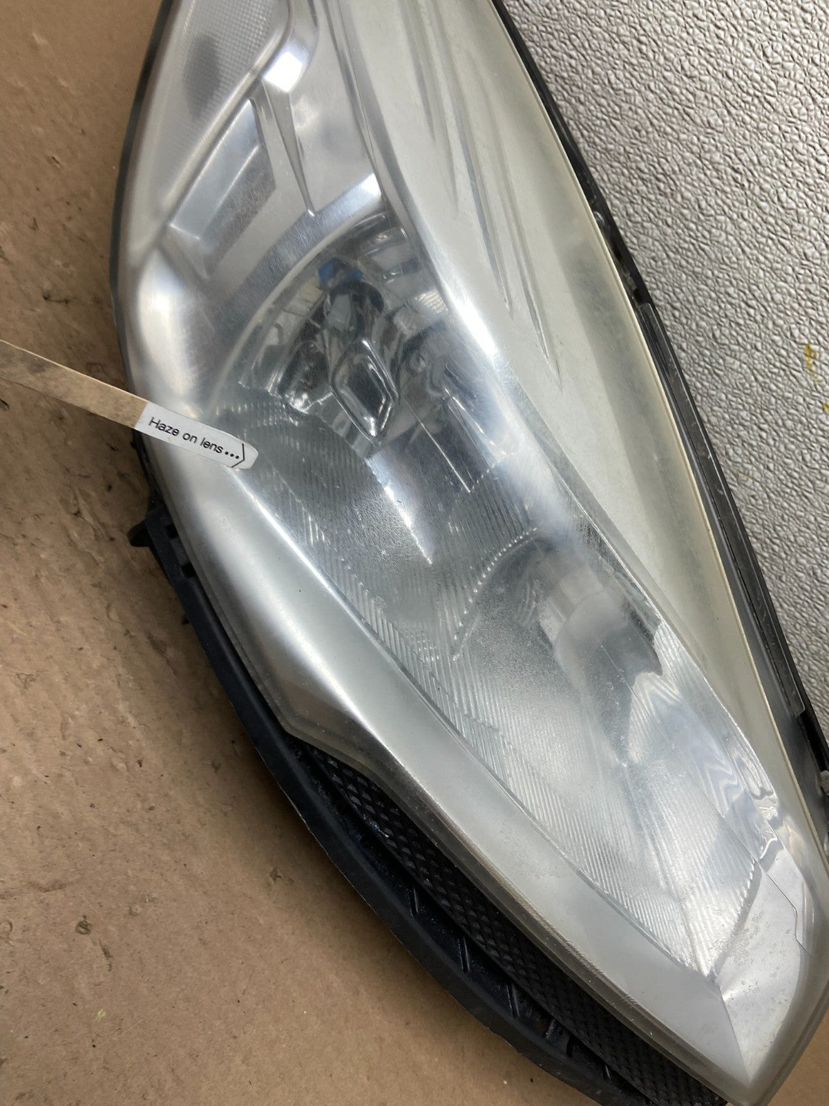 2013 - 2016 Ford Escape Headlight Right Passenger RH Side Halogen AB0170 DW4