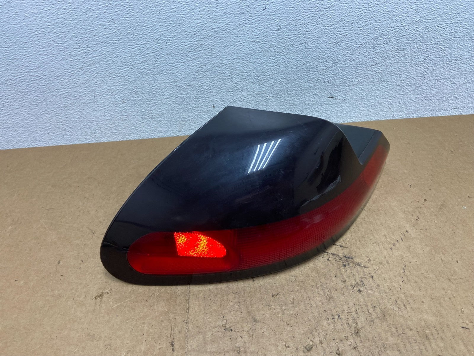 1997 to 2000 Dodge Avenger Left Driver LH Side Tail Light ac3343 DG2