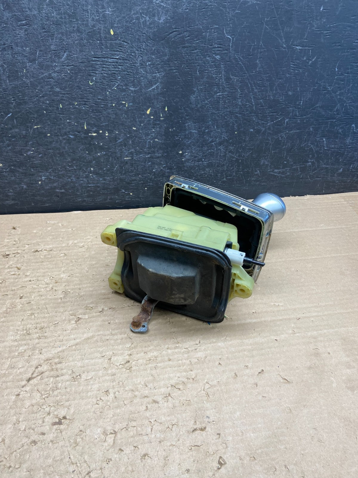 2008 - 2011 Mercedes W204 C350 C300 C250 Center Console Shift Shifter AG8595 DG3