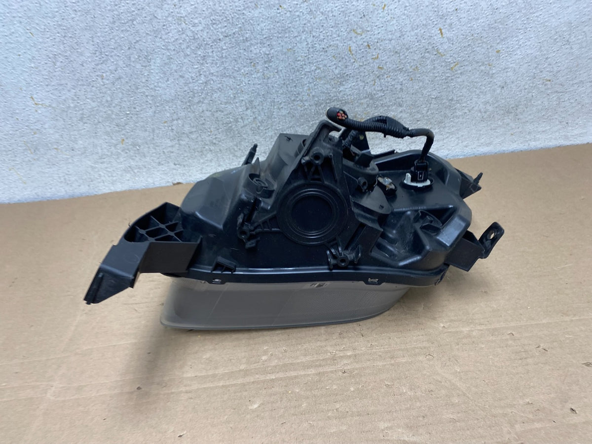 2003 to 2006 Honda Element Right Passenger Rh Side Headlight AH9424 DW7