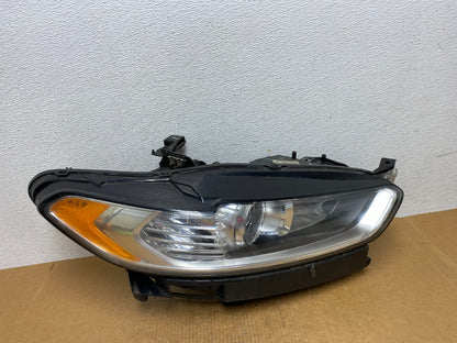 2013 to 2016 Ford Fusion Right Passenger Rh Side Headlight AD9322 DW0