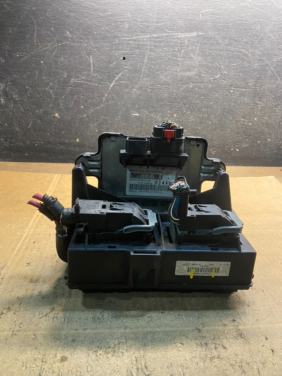 2006 Jeep Grand Cherokee Integrated Power Fuse Box 04692085ab Y4148 DG0