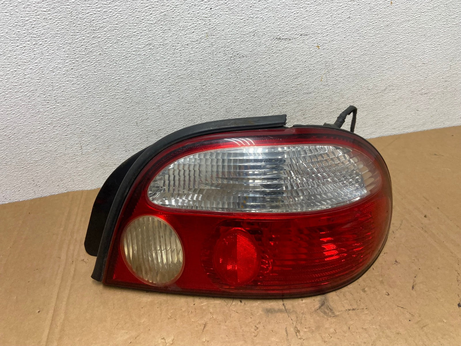 1998 to 2001 Kia Sephia Right Passenger RH Side Tail Light AD3151 LK0