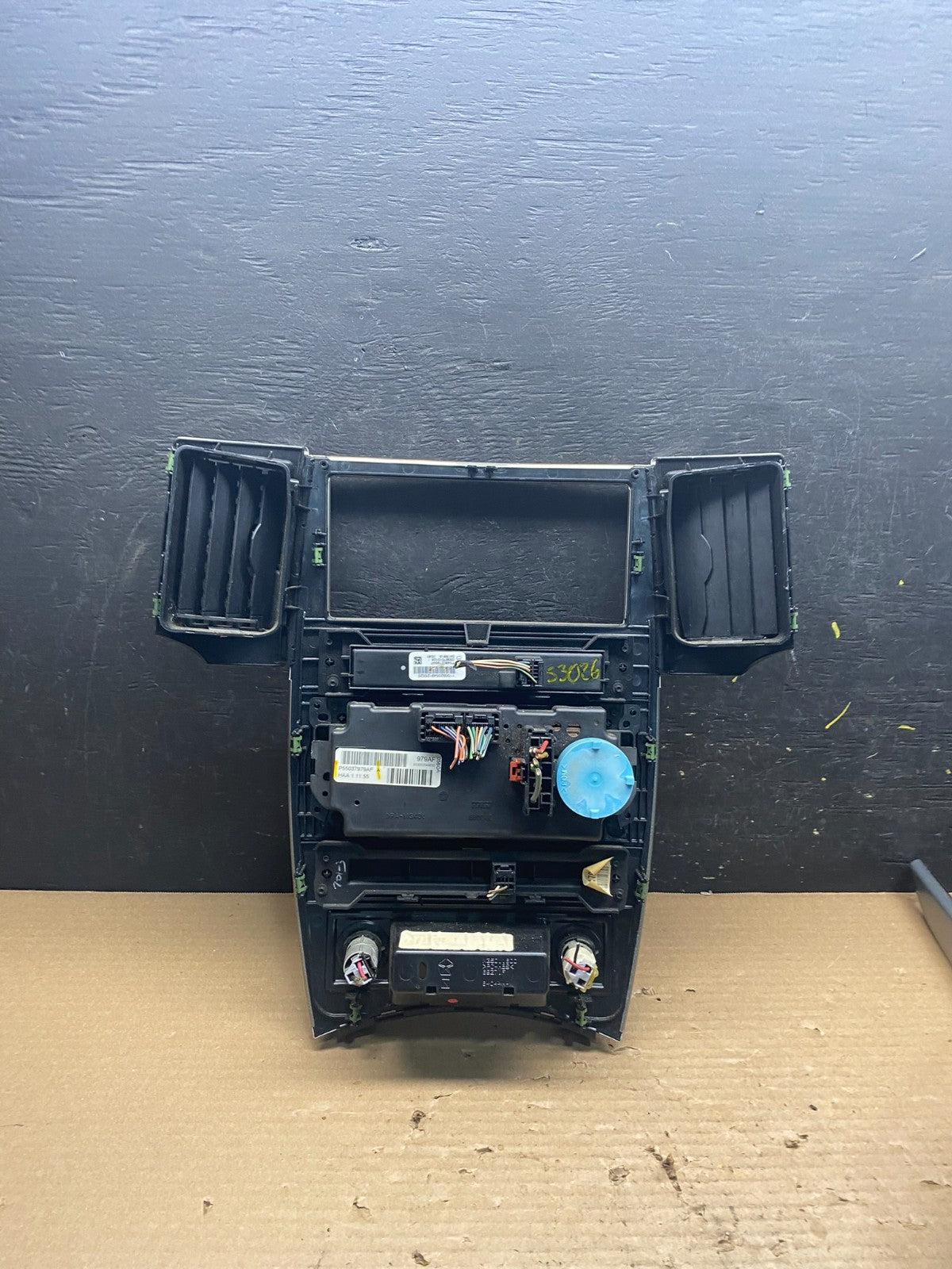 2008 to 2010 Jeep Grand Cherokee Center A/C Heater Climate Control OEM S3026 DG3