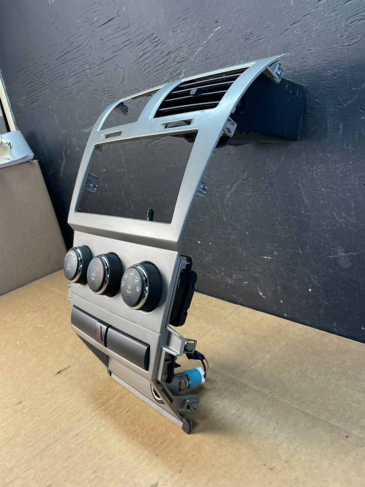 2008 2010 Dodge Avenger Center Dash A/C AC Climate Control Bezel Trim AC4983 DG2