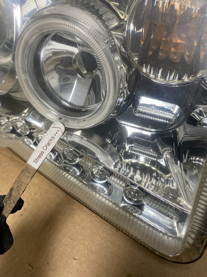 2005 2006 2007 Chrysler 300 Left+Right LED Dualr Ring Headlights ah8203 DG6
