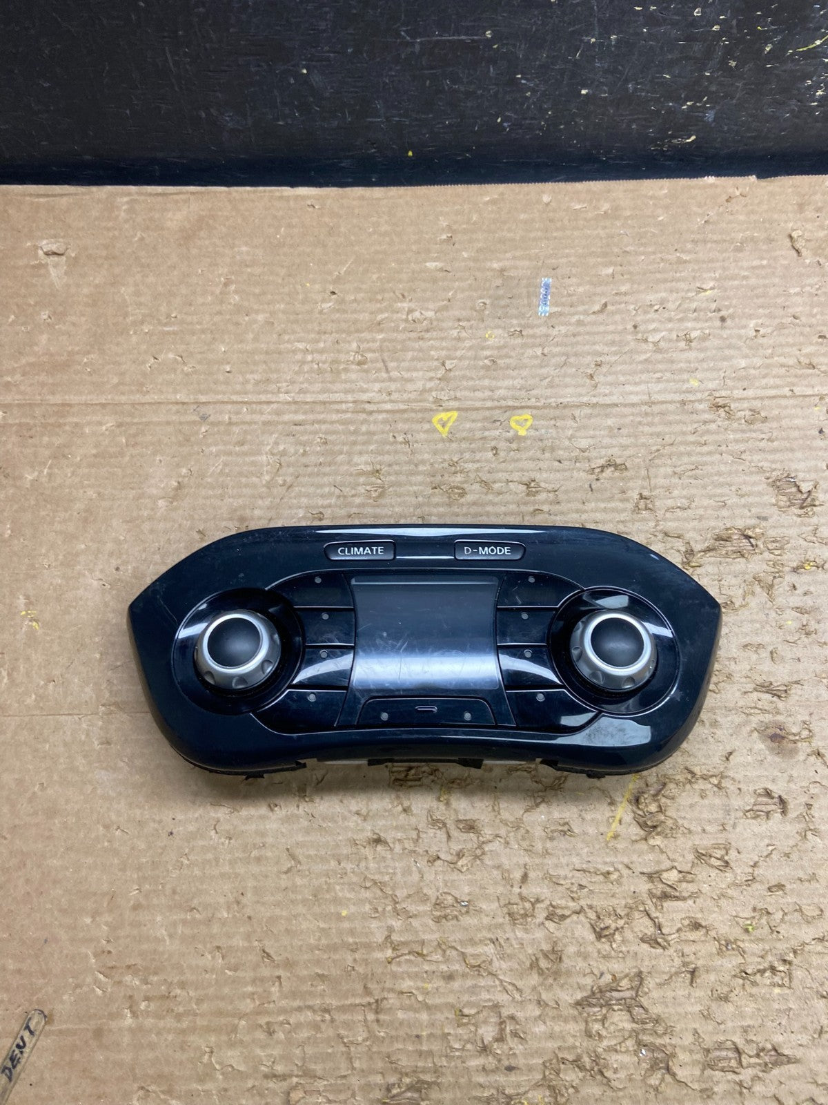 2011 2012 2013 Nissan Juke  A/C Temperature Climate Control W6414 DG0