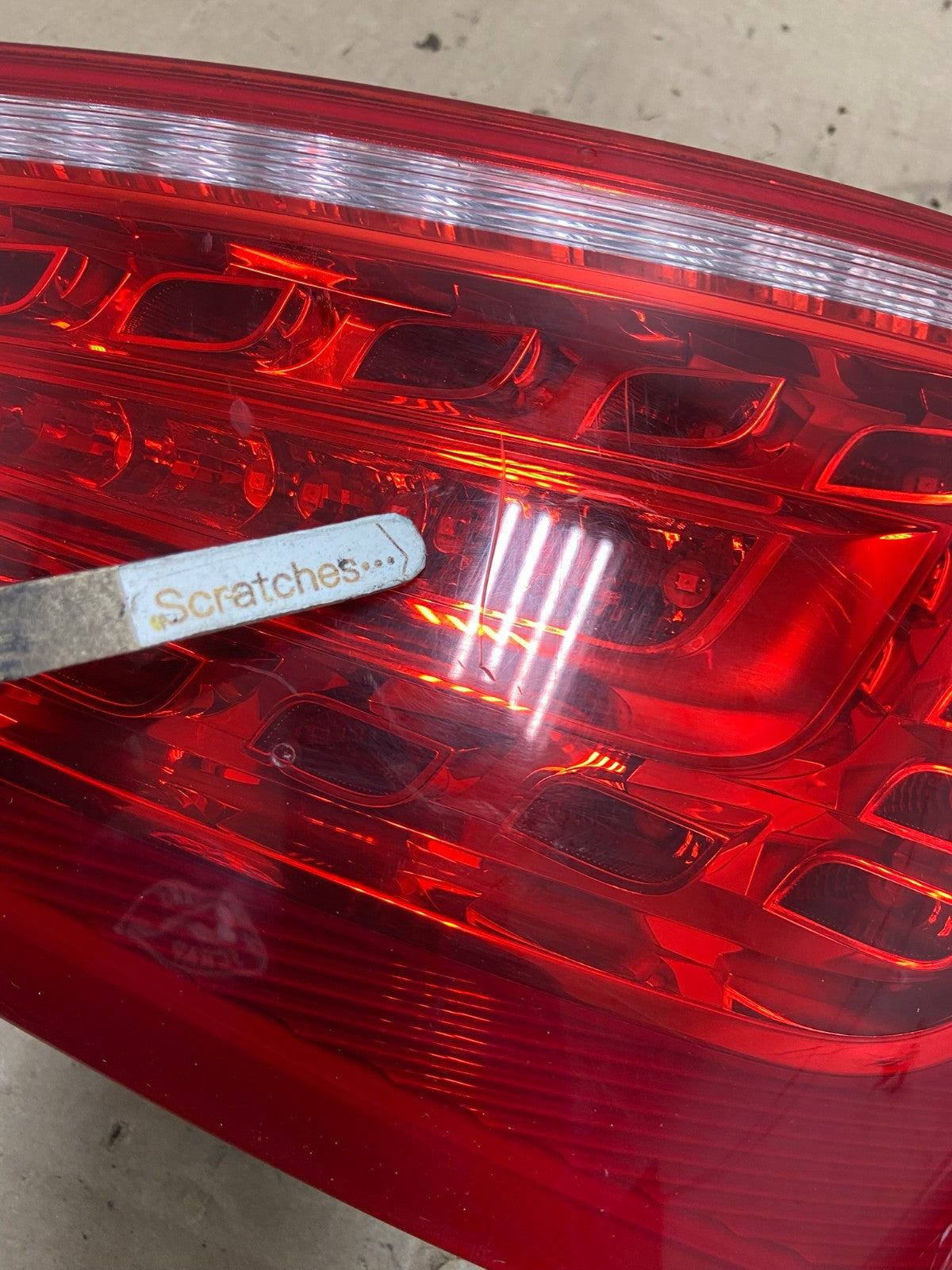 2009 to 2012 Audi Q5 Right Passenger RH Side Tail light AI2538 LK3