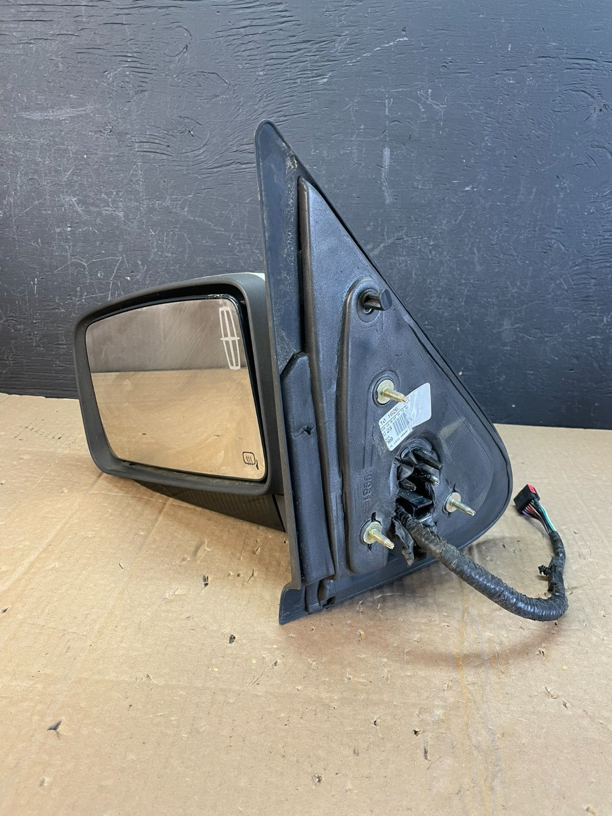 2003 to 2006 Lincoln Navigator Left Driver View Heated Door Mirror AC9842 DW3