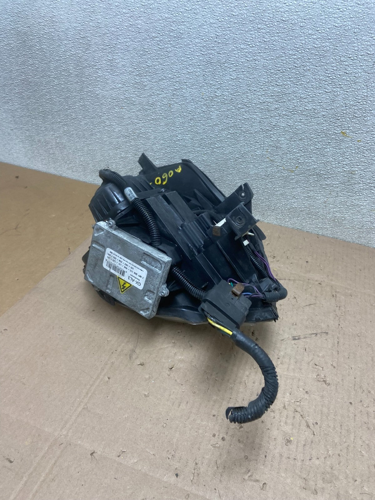 2006 to 2011 Cadillac DTS Left Driver Lh Xenon Hid Headlight Oem AA0603 DW8