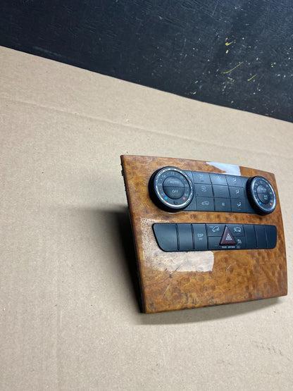 2006 to 2008 Mercedes W251 R350 AC Temp Heater Climate Control T4323 DG2