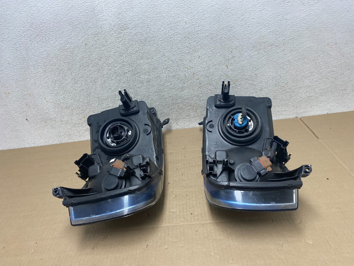 2002 to 2005 Dodge Ram Left+Right Side Halogen Headlights AI1433 DW8