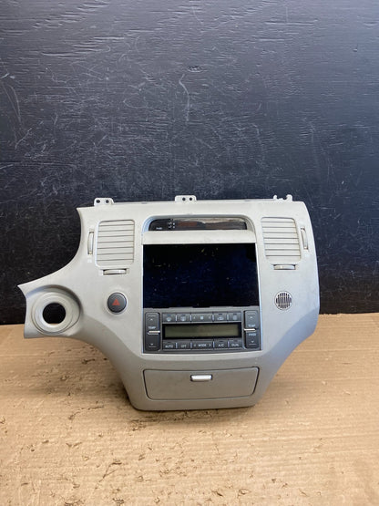 2006 to 2011 Hyundai Azera Radio Climate Control Trim Panel Bezel AG8780 DG0