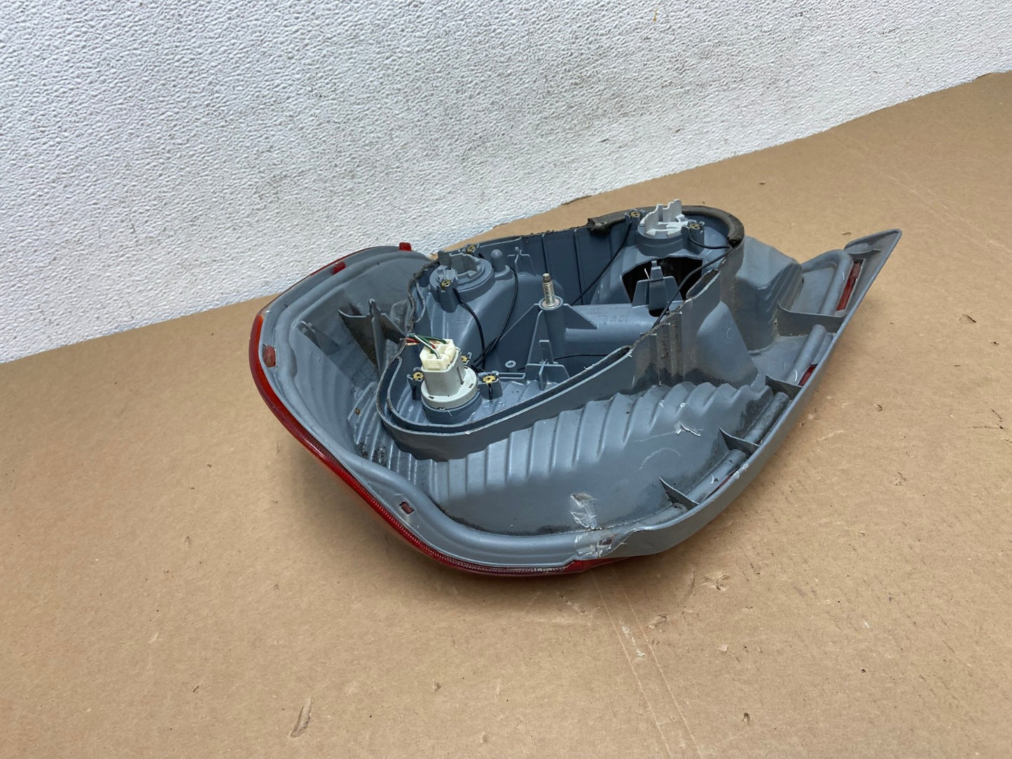 2000 to 2002 Toyota Echo Left Driver LH Side Tail Light AD7902 LK5