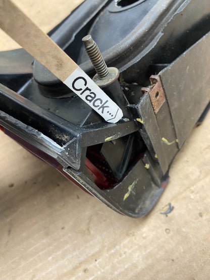 1984 1985 Ford LTD Passenger Right Passenger Side Tail Light AA64175
