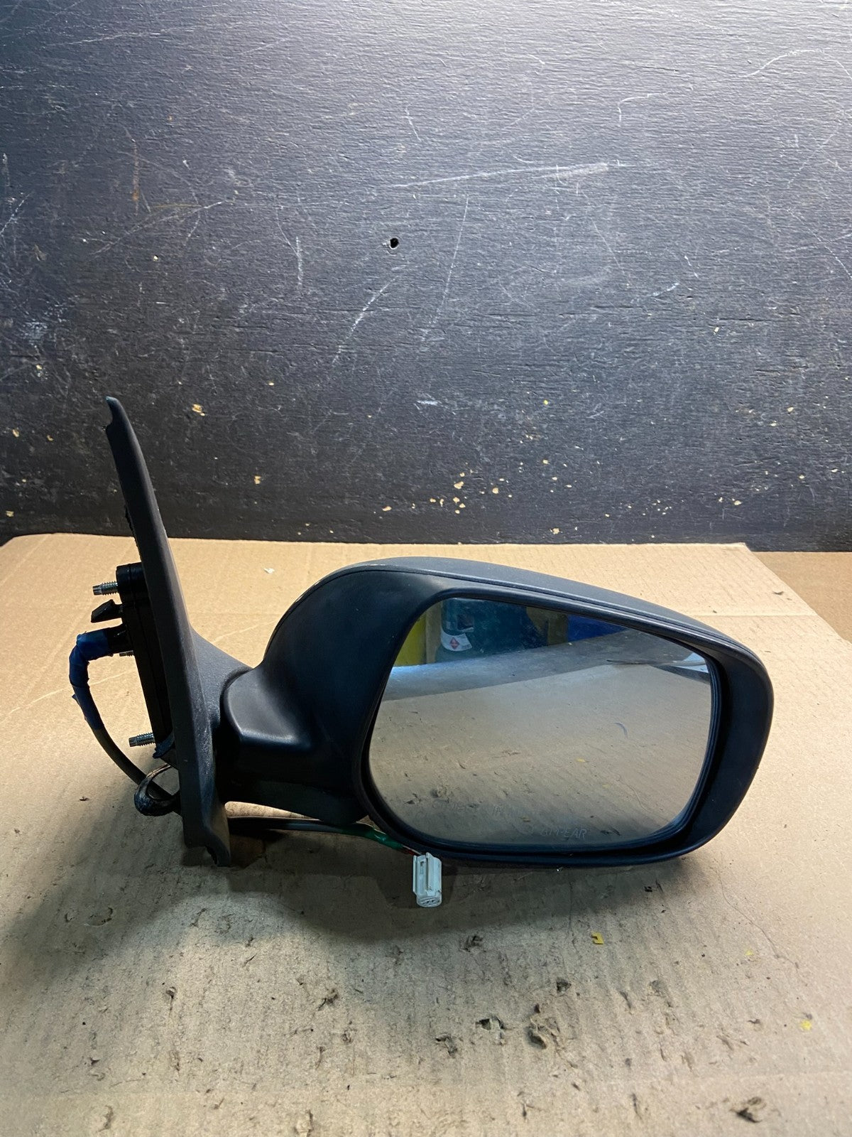2006 to 2011 Toyota Yaris Right Passenger  RH Side View Door Mirror Z0623 MS8