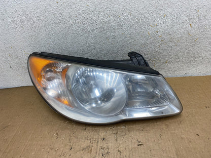 2007 2008 2009 2010 Hyundai Elantra Right Passenger Side Headlight AI9292 LK0