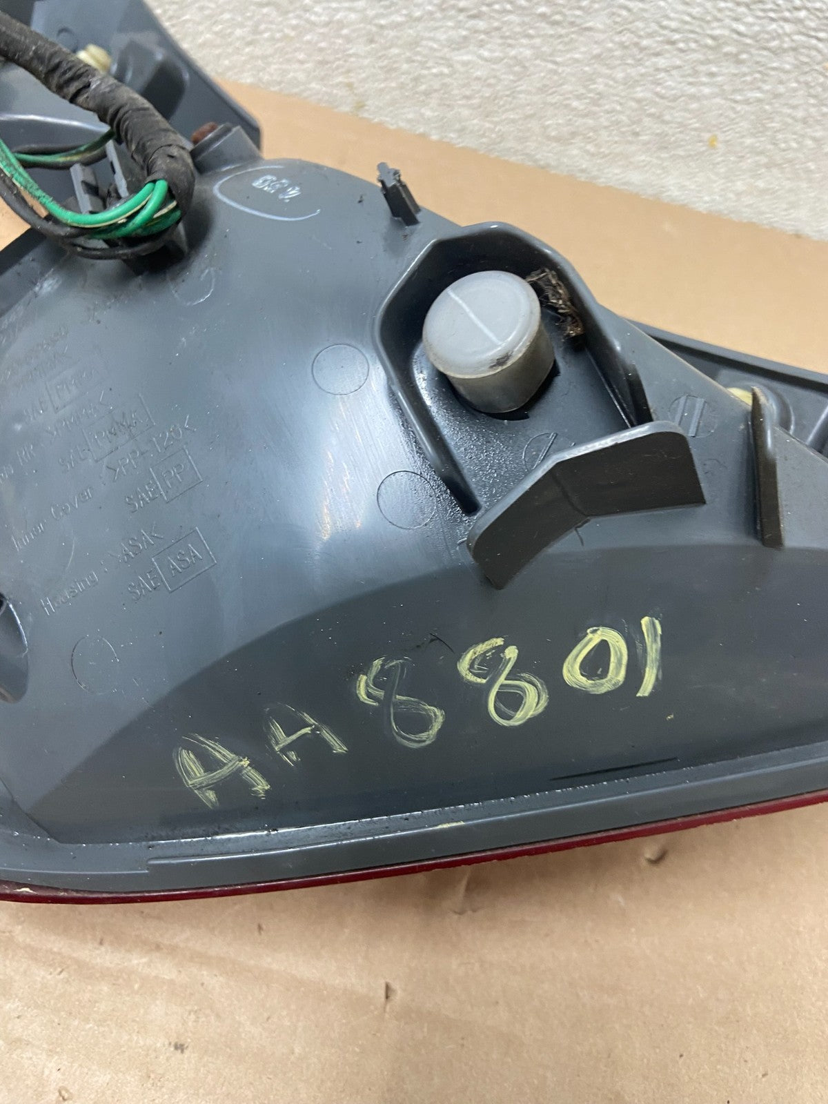 2003 2004 2005 Nissan Murano Right Passenger Rh Side Tail Light Oem AA8801 LK5