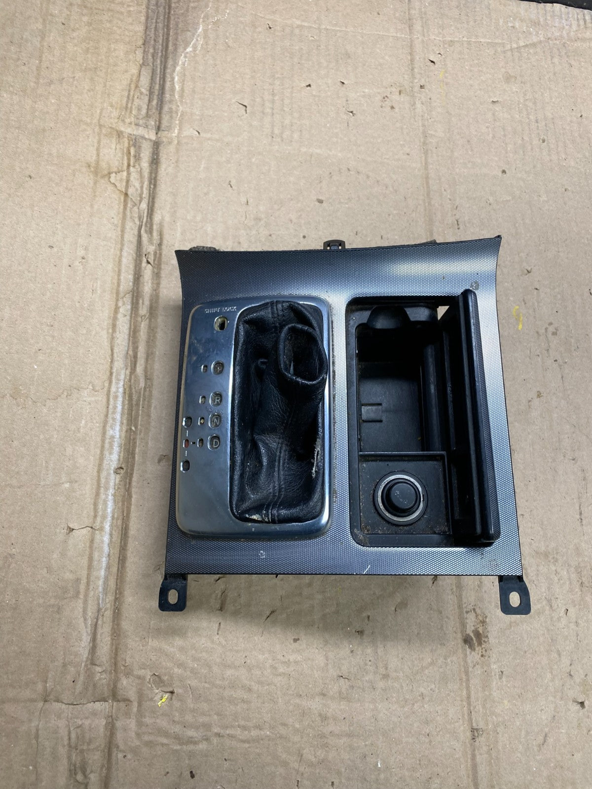 2006 to 2010 Infiniti M35 Center Console Gear Shifter Floor Bezel OEM x5724 DG1