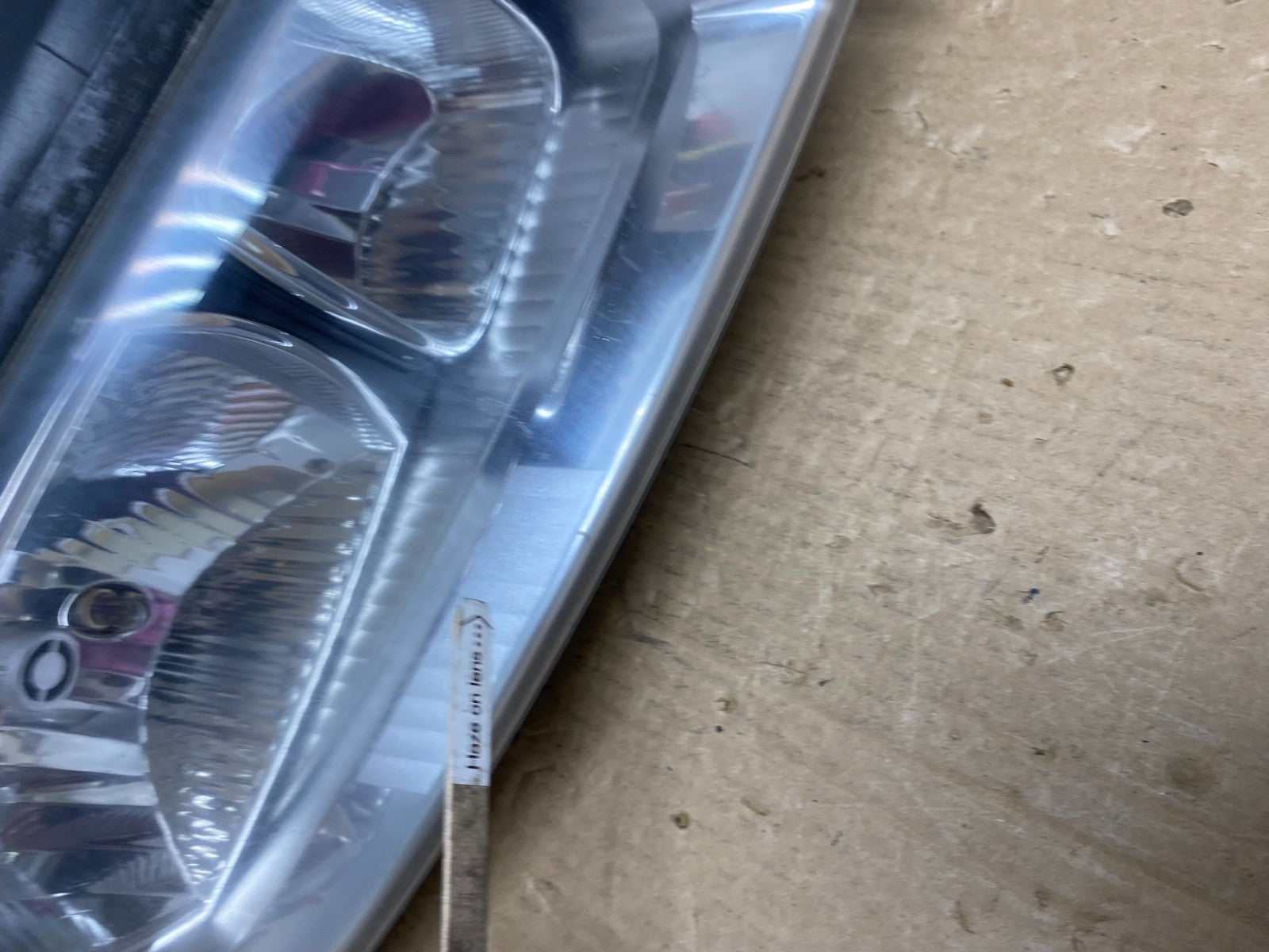 2005 to 2007 Volvo XC70 V70 Right Passenger RH Headlight AF7383 DW4