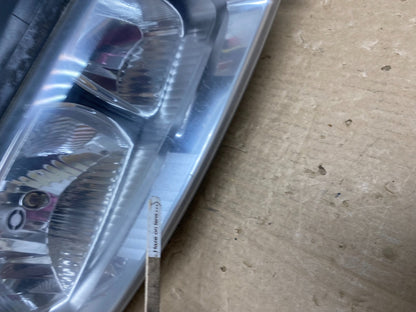 2005 to 2007 Volvo XC70 V70 Right Passenger RH Headlight AF7383 DW4
