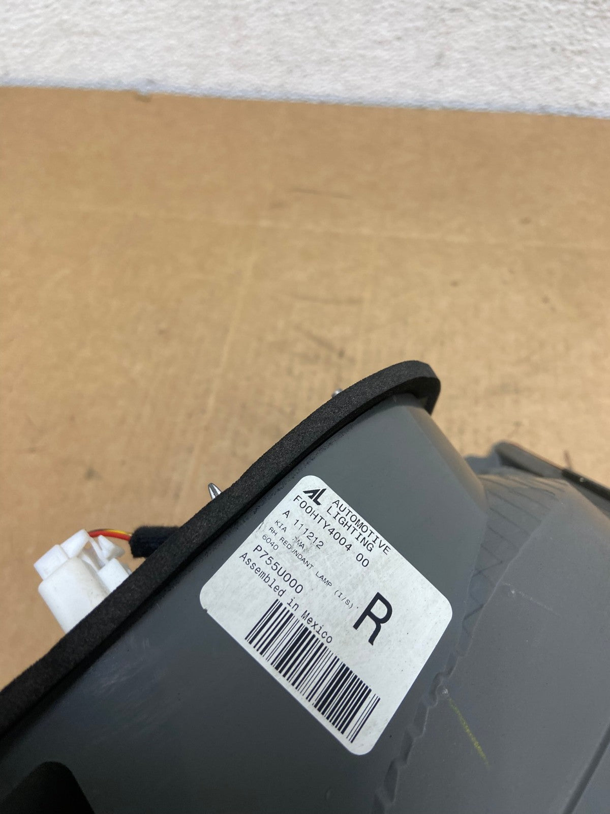 2011 2012 2013 Kia Sorento Right Passenger Inner Tail Light AD5426 LK7