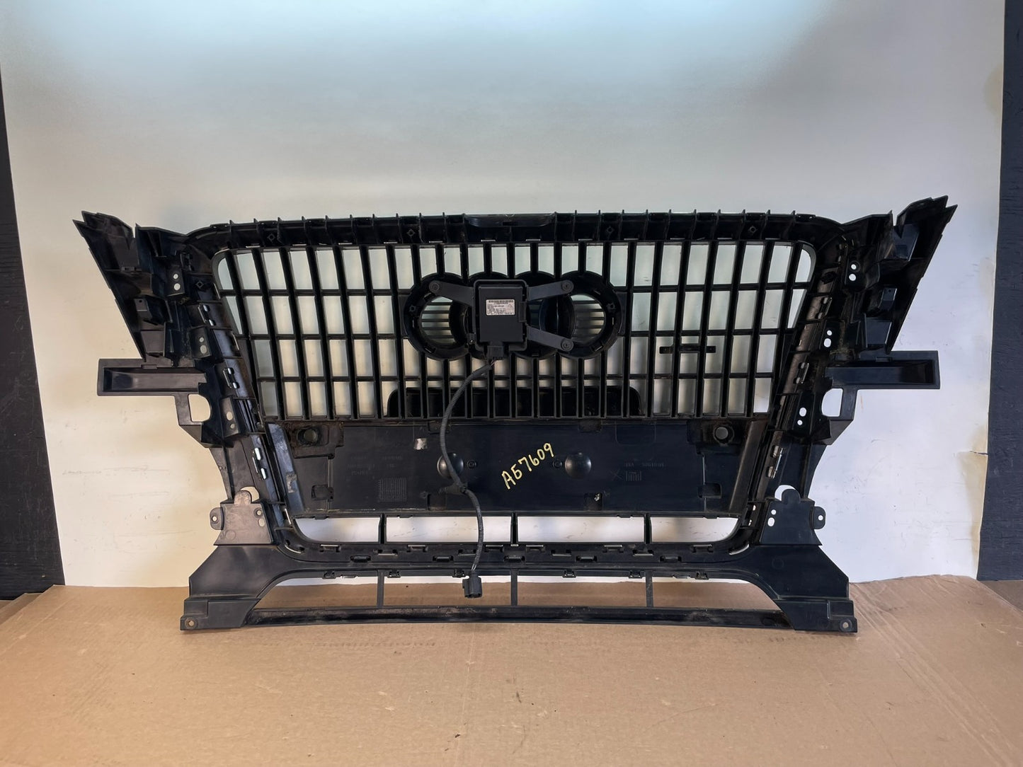 2013 to 2015 Audi Q5 Front Upper Grill Grille ag7609 DG5