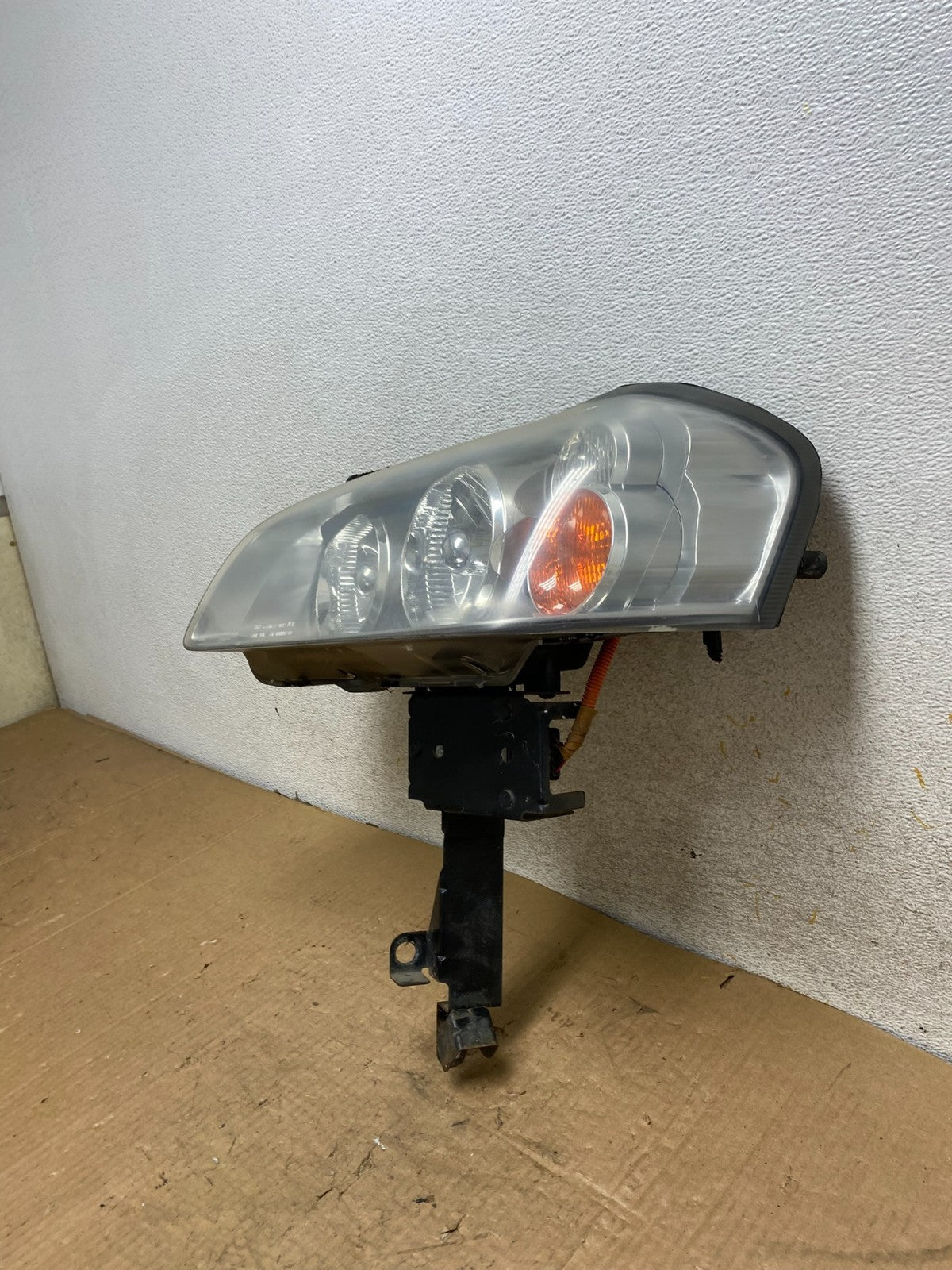 2002-2003 Nissan Maxima Left Driver LH Headlight Xenon HID AI8061 DW1