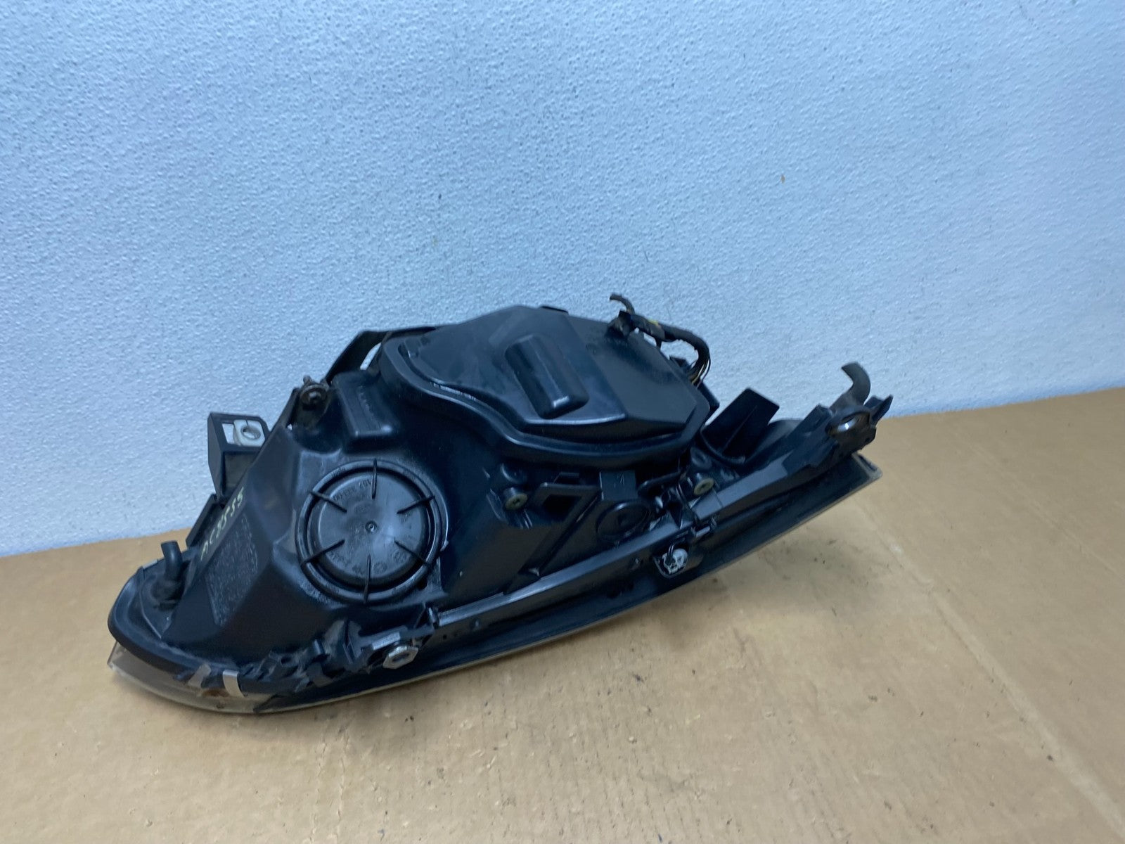 2004 to 2007 BMW 525i 5 Series Headlight Left Driver LH Xenon AFS AC8555 DW6