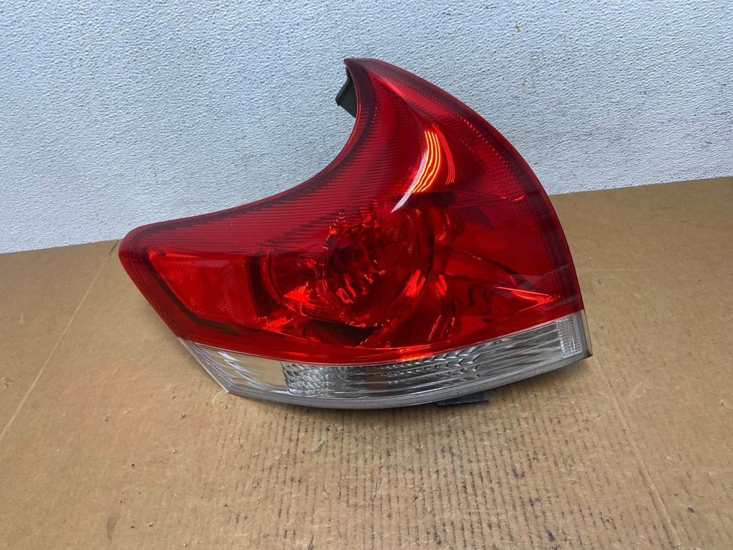 2009 to 2012 Toyota Venza Left Driver LH Side Tail Light ae0477 DG0