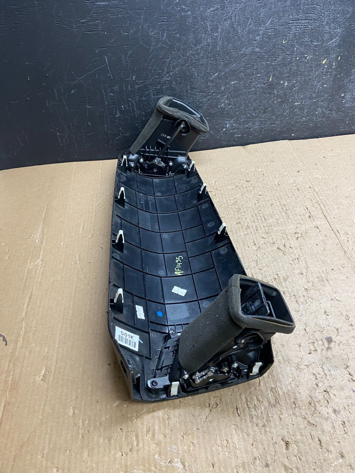 2011-2016 Kia Sportage Center Passenger Dash Air Vent Trim Bezel AF1445 DG4
