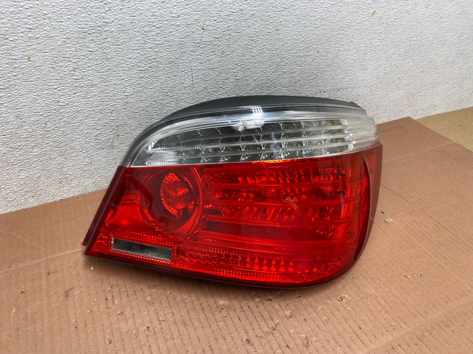 2008 to 2010 BMW 5 525i 530i Right Passenger Rh Tail Side Light Oem L9806 DW2