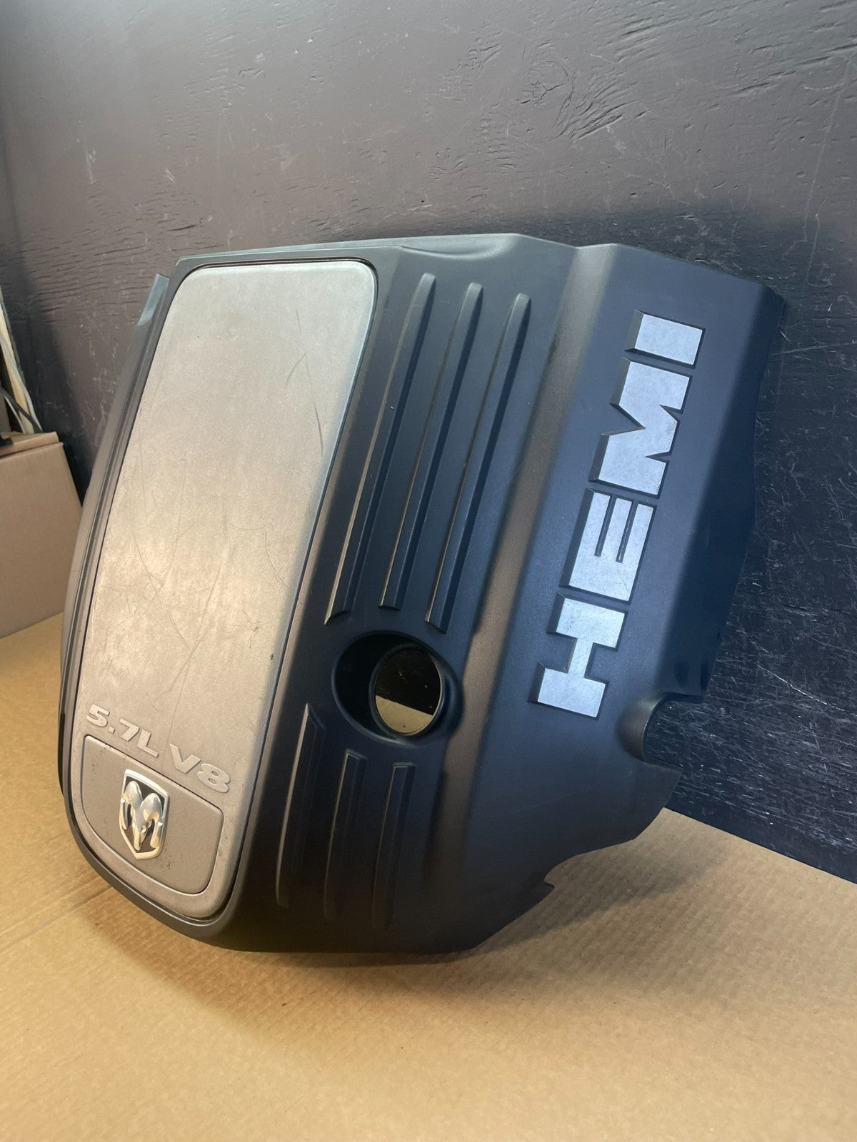 2005 to 2010 Dodge Charger Ram 5.7L Hemi Engine Cover Plastic Shield AF3530 DG1