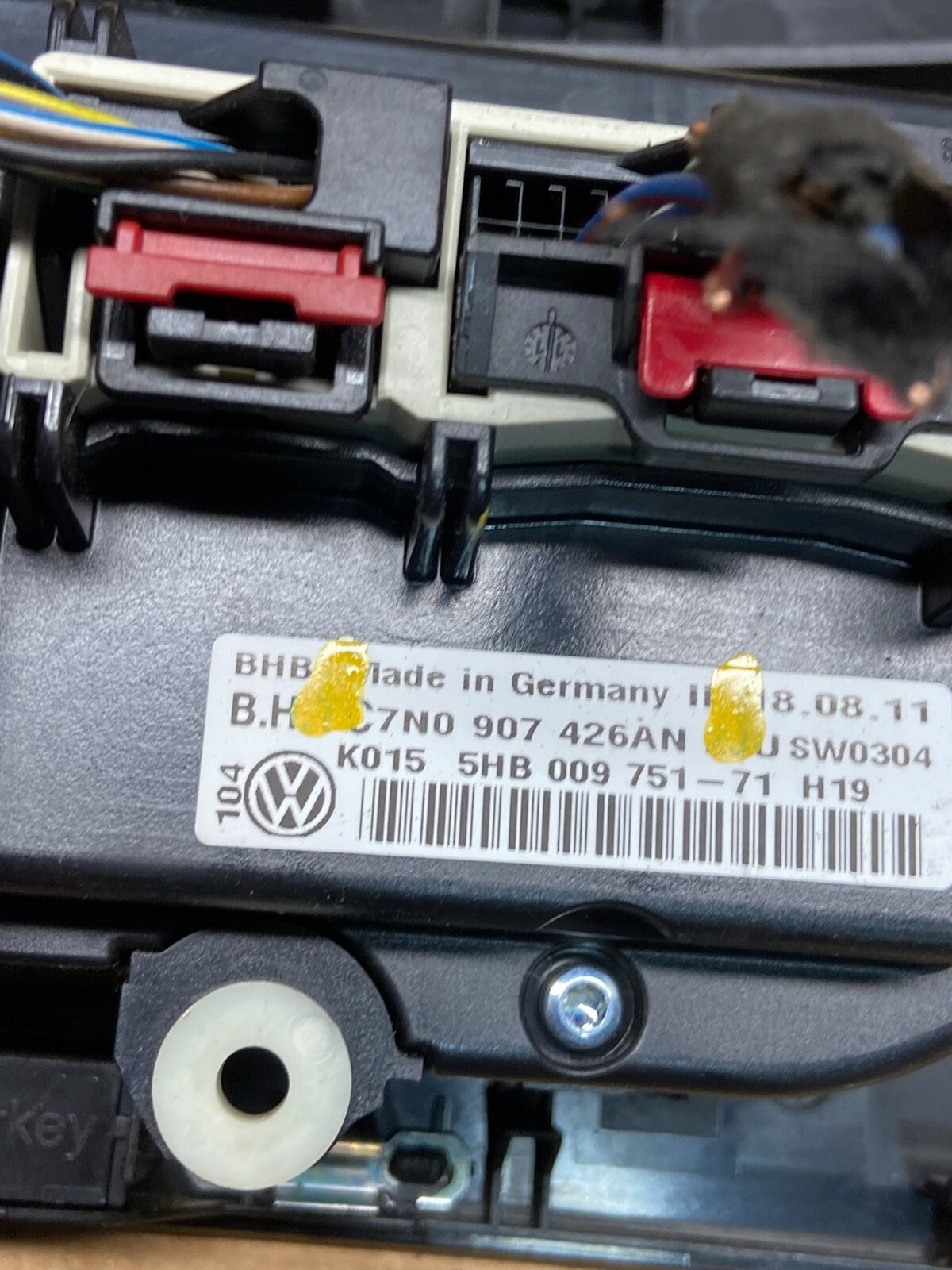2009-2011 Volkswagen CC Center Climate Control Panel AC Heater Bezel M4455 DG4