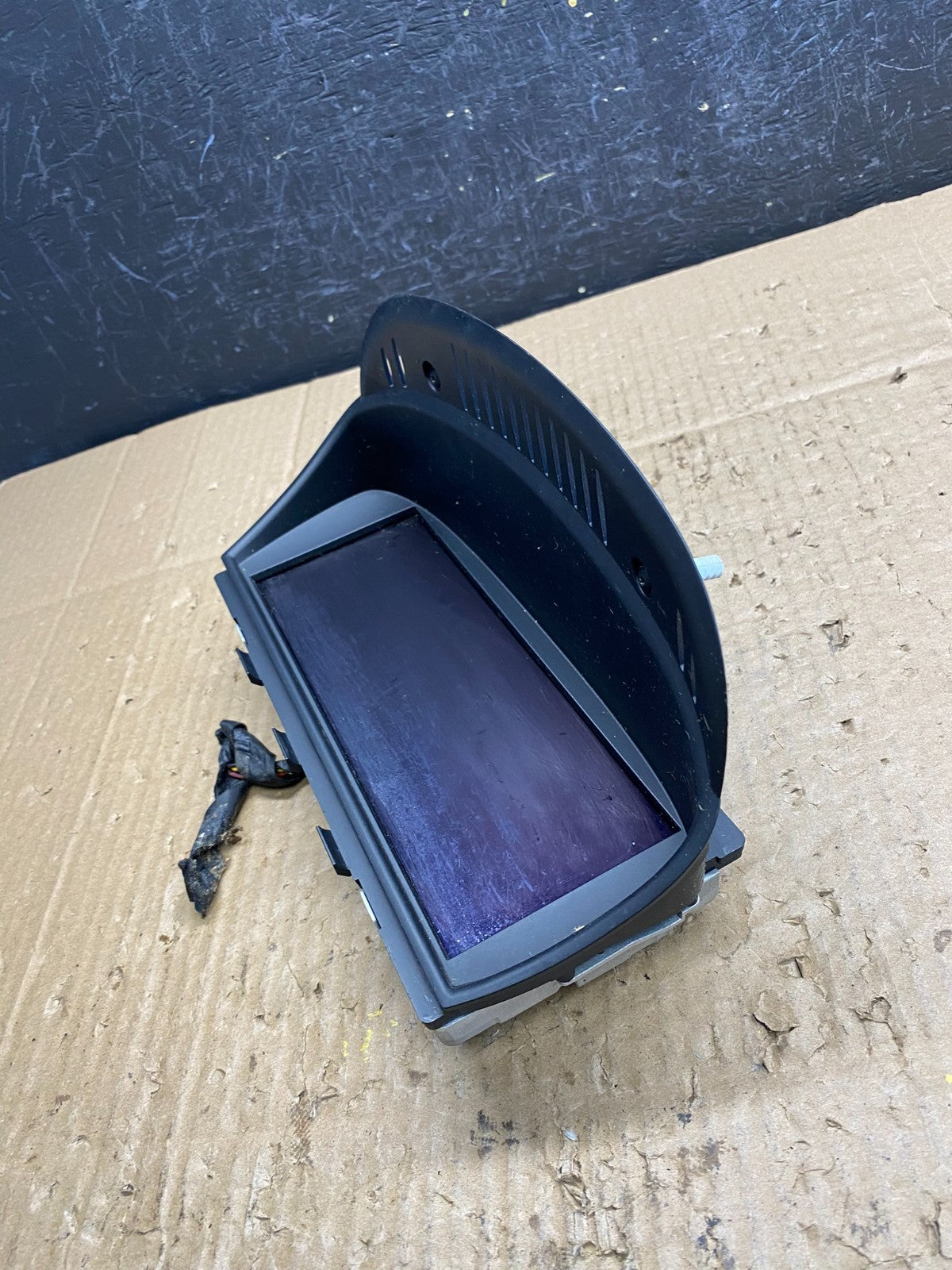 2010 BMW E60 535i Central Information Display Monitor Screen AD1881 DG2