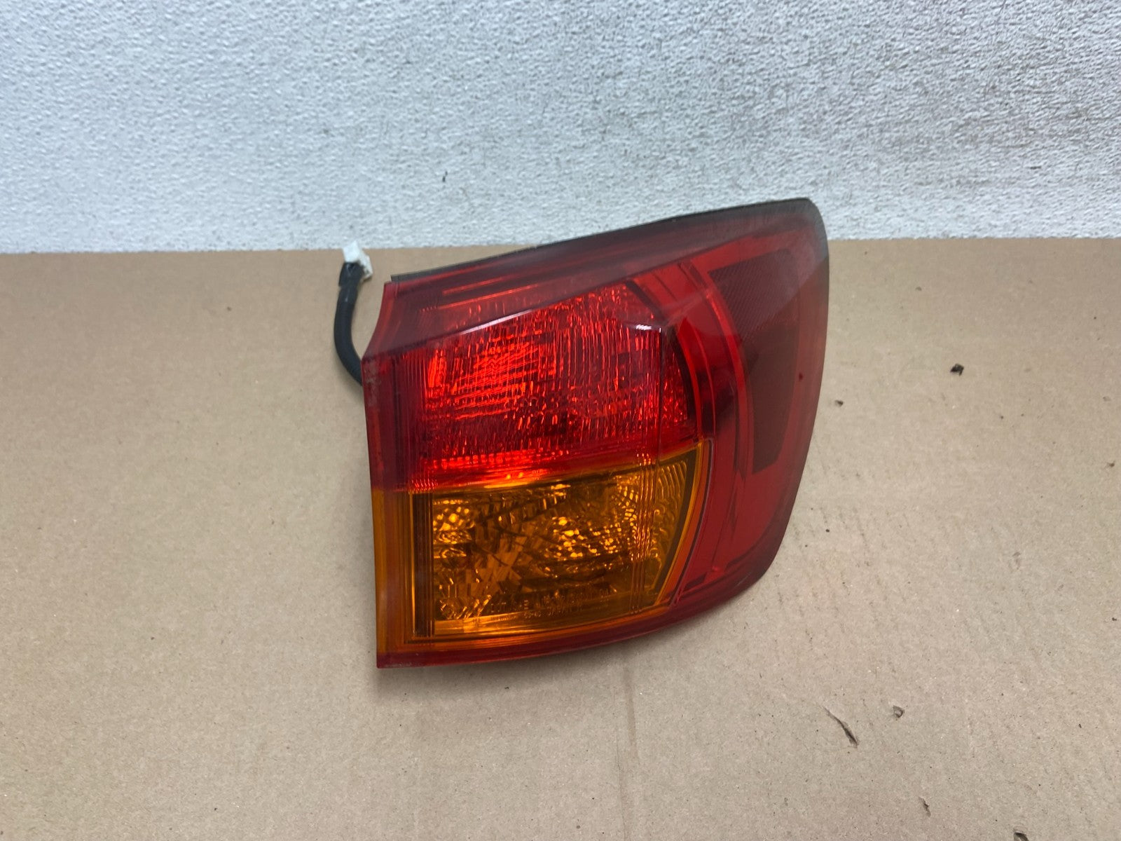 2006-2008 Lexus IS250 Right Passenger Rh Side Outer Tail Light AG6599 DW2