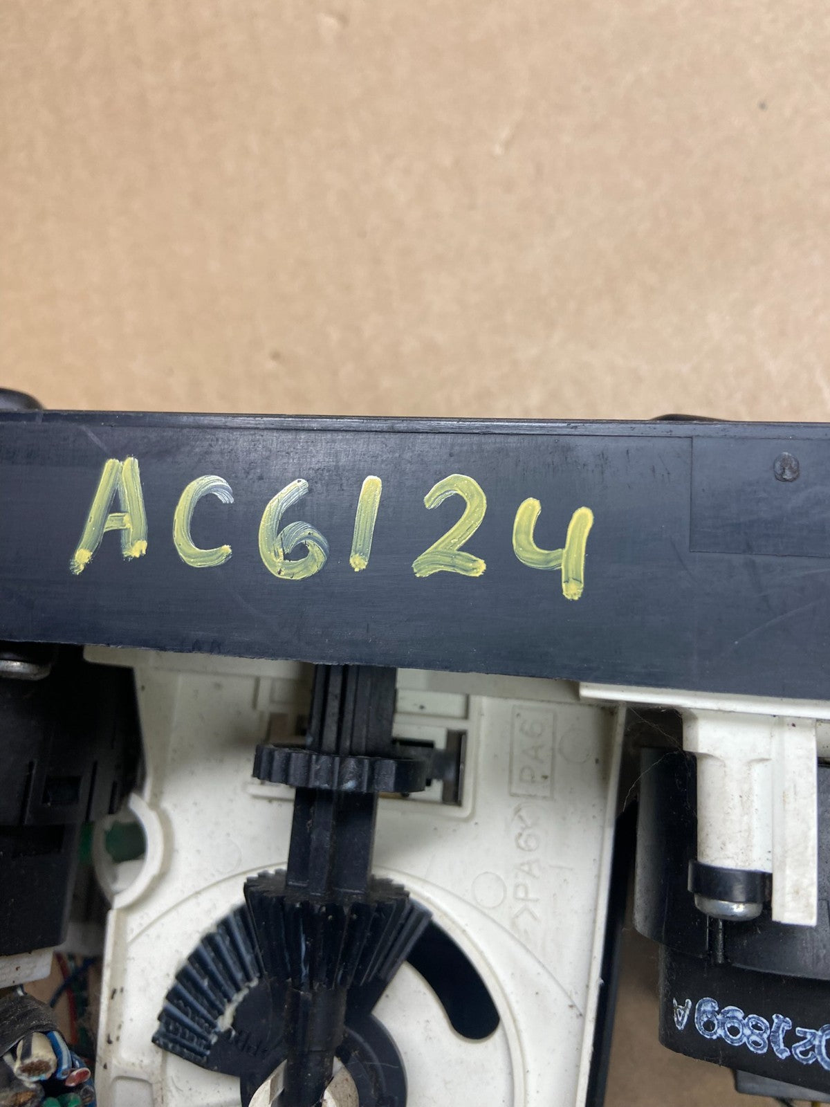 1997-2001 Toyota Camry AC Heater Temperature Climate Control AC6124 DG4