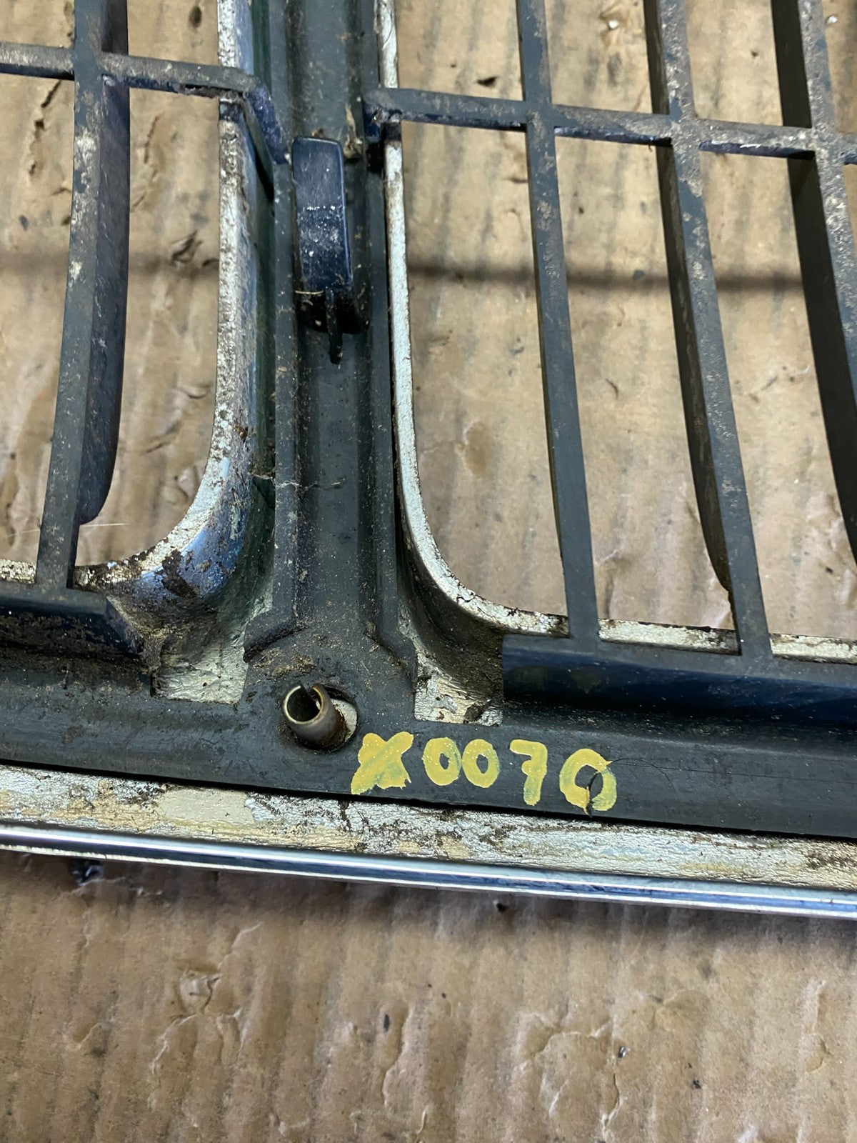 1999 to 2003 Jeep Grand Cherokee Front Upper Grill Grille Oem  x0070 DG13