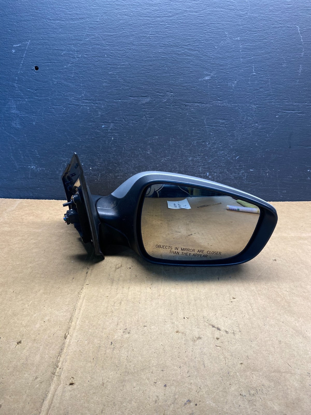 2012 to 2017 Hyundai Accent Right Passenger Side View Door Mirror AD3718 DW5