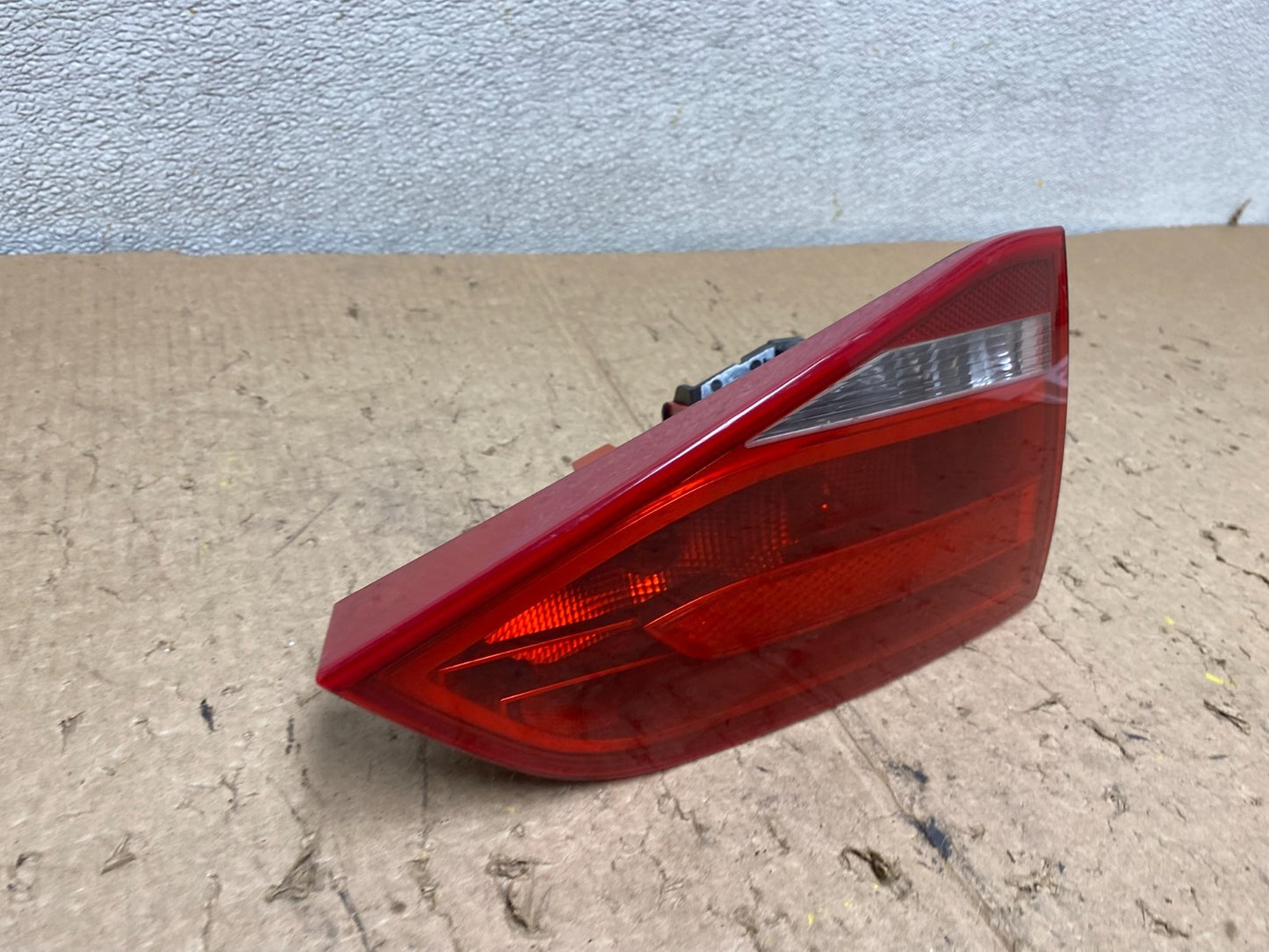 2009 2010 2011 2012 Audi A4 Sedan Left Driver Side Inner Tail Light Oem V4543 DW2