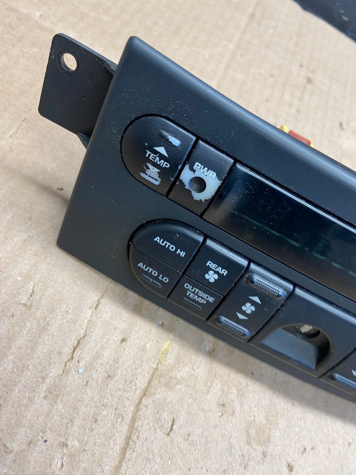 2004 - 2006 Chrysler Pacifica Heater AC Climate Temperature Control AA7889  DG1