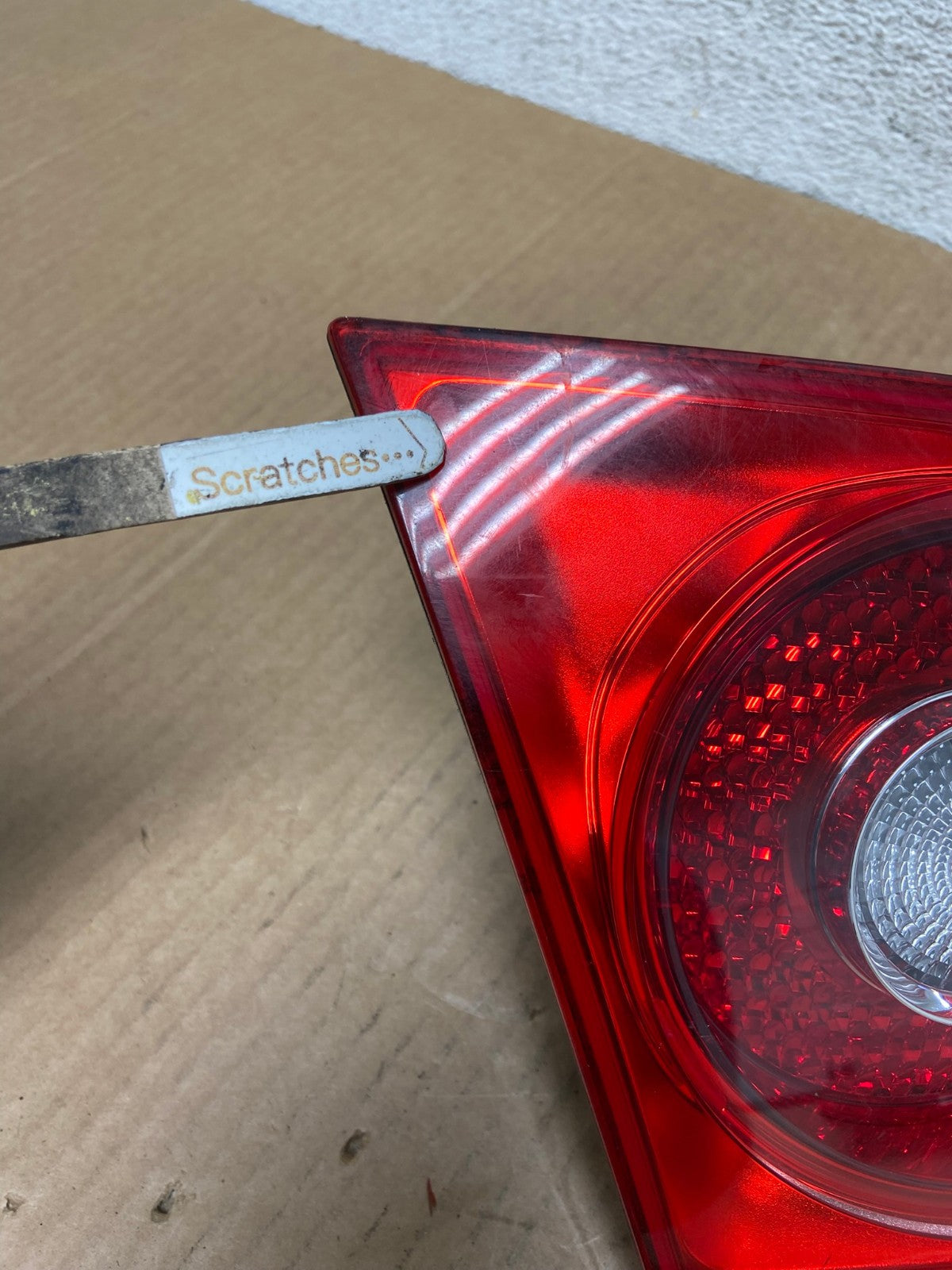 2005 2006 2007 Volkswagen Jetta Left Driver LH Tail Light Inner AI5769 LK3